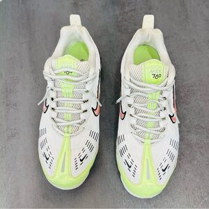Nike VaporMax 360 in White and Neon Yellow
